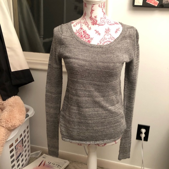 Sweater with patterned back! - Picture 2 of 2